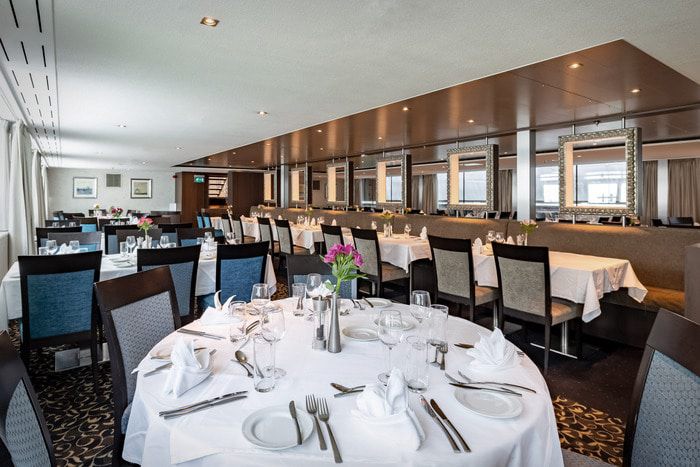 Restaurants & Dining